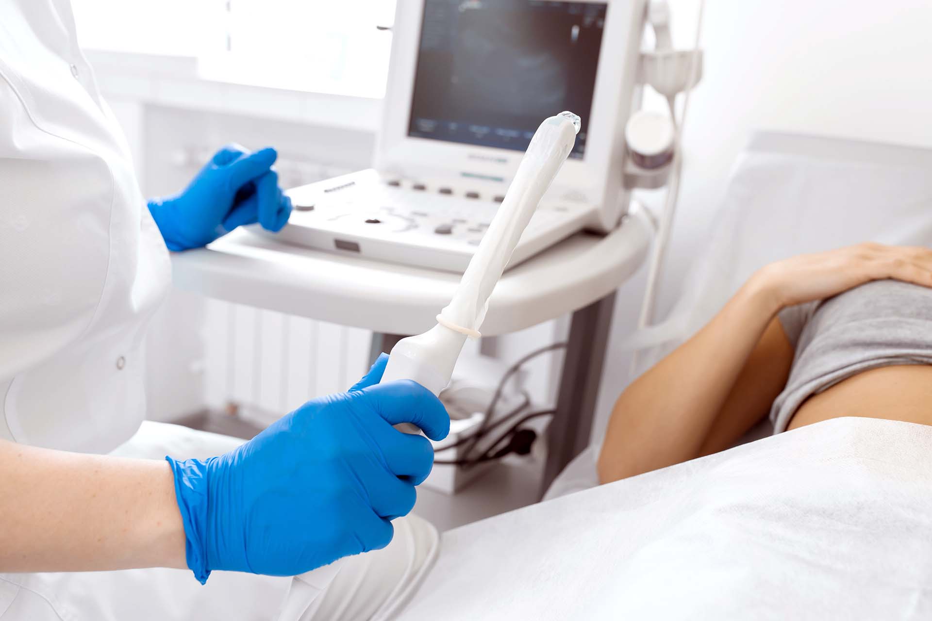 Vaginal and abdominal Doppler ultrasound (2D and 3D)
